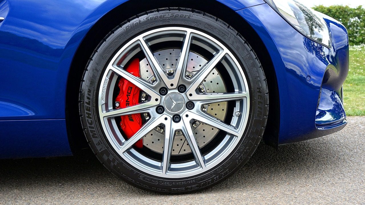 Car repair and maintenance service